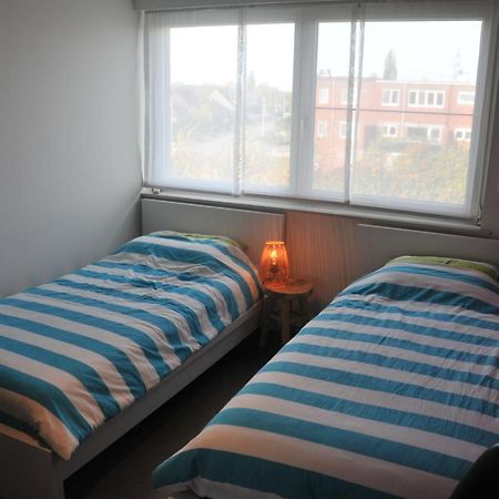 At Number 1 Bed & Breakfast Rumst Екстериор снимка