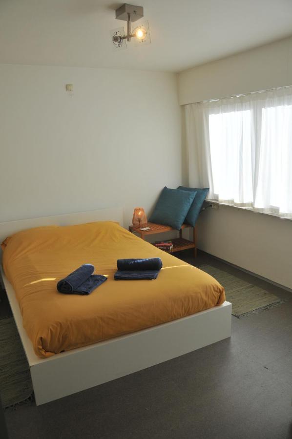 At Number 1 Bed & Breakfast Rumst Екстериор снимка